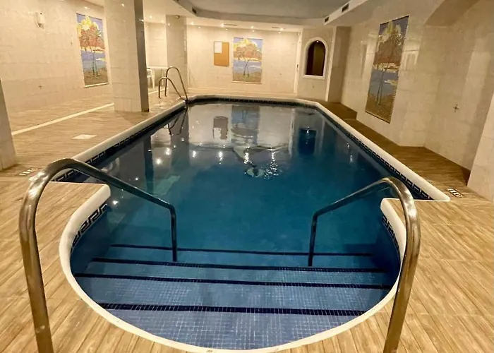 Coronado 아파트 *